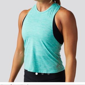 Born Primitive Elevate Crop